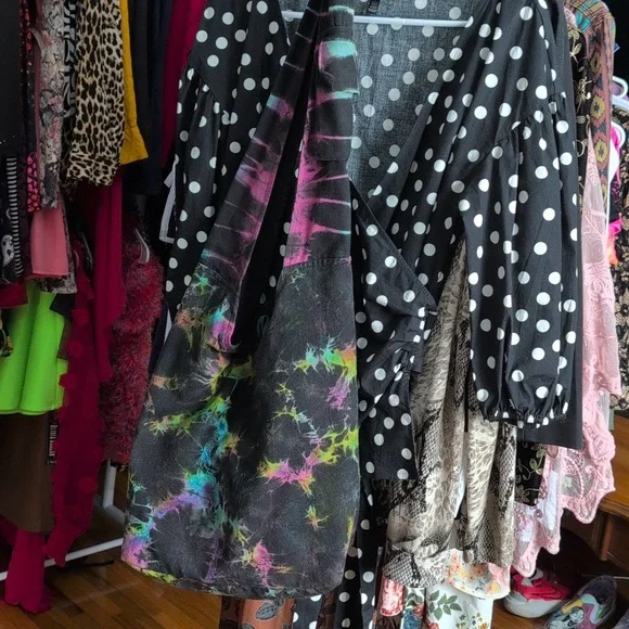 Colorful Tie-Dye Shoulder Bag - Picture 4 of 4